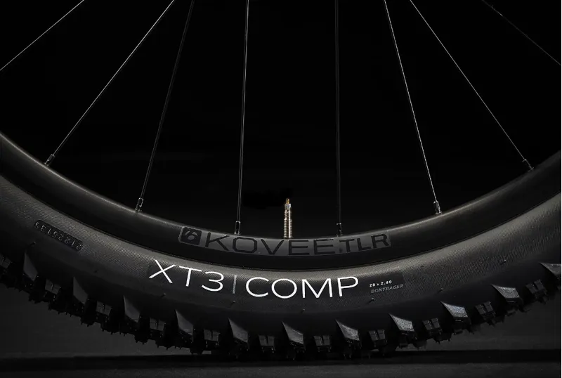 Trek Marlin 7 Gen 3 Hardtail Mountain Bike 2023 in Azure Blue-3